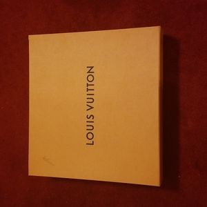 Louis Vuitton box